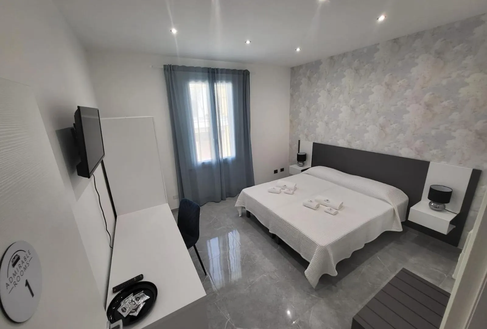 Admirable Rooms Trapani Habitación en casa particular